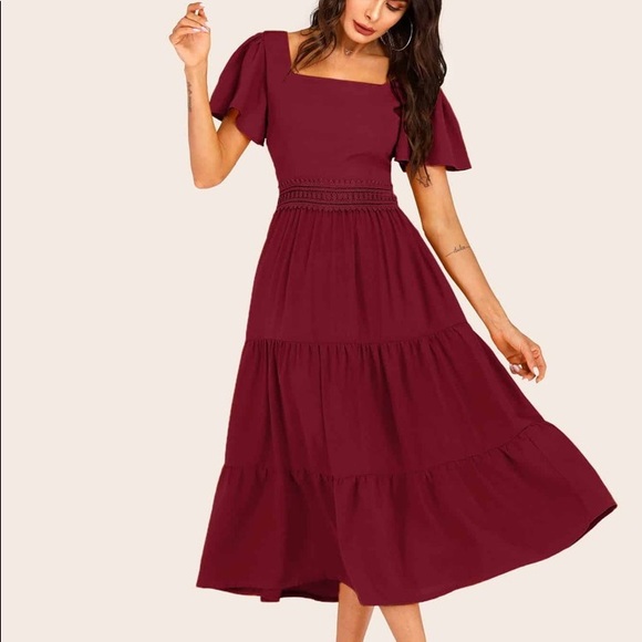 Dresses & Skirts - Butterfly sleeves midi dress